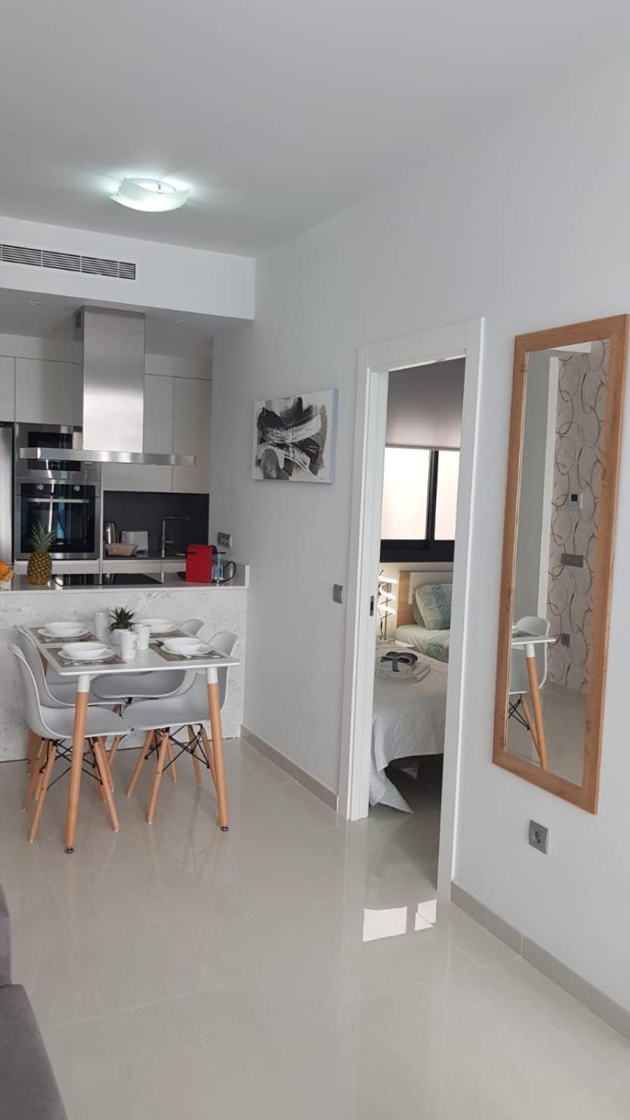 Brilliant Apartment Cibeles Torrevieja Bagian luar foto