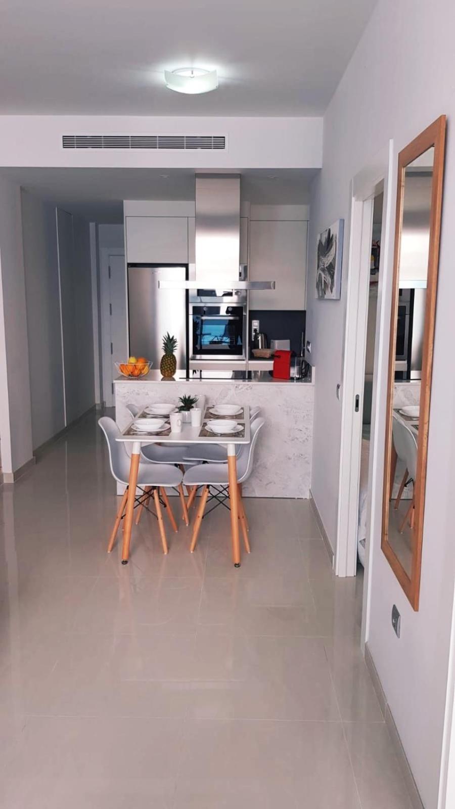 Brilliant Apartment Cibeles Torrevieja Bagian luar foto